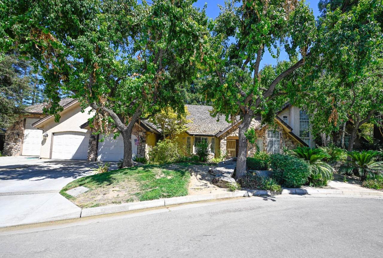 10138 Quail Run Drive - Photo 1