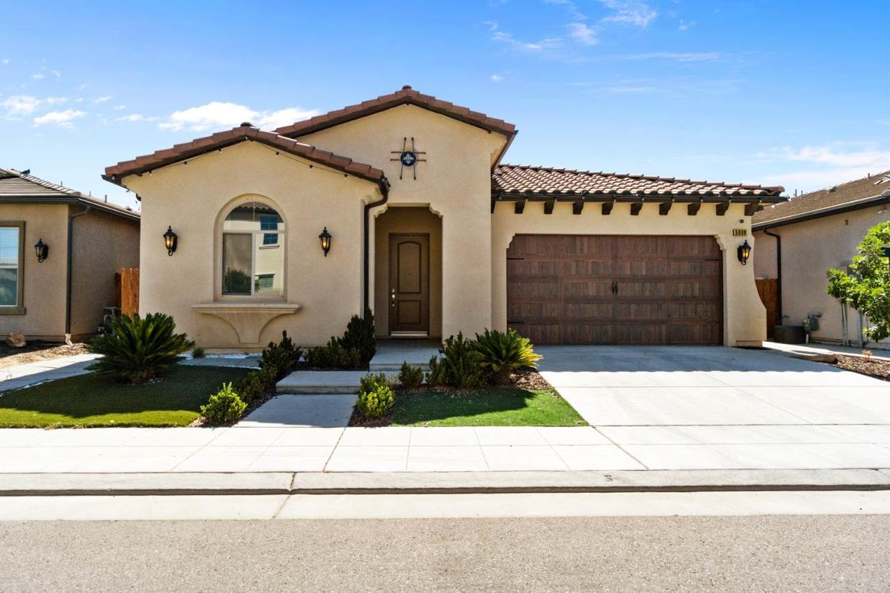 5808 San Miguel Avenue - Photo 1