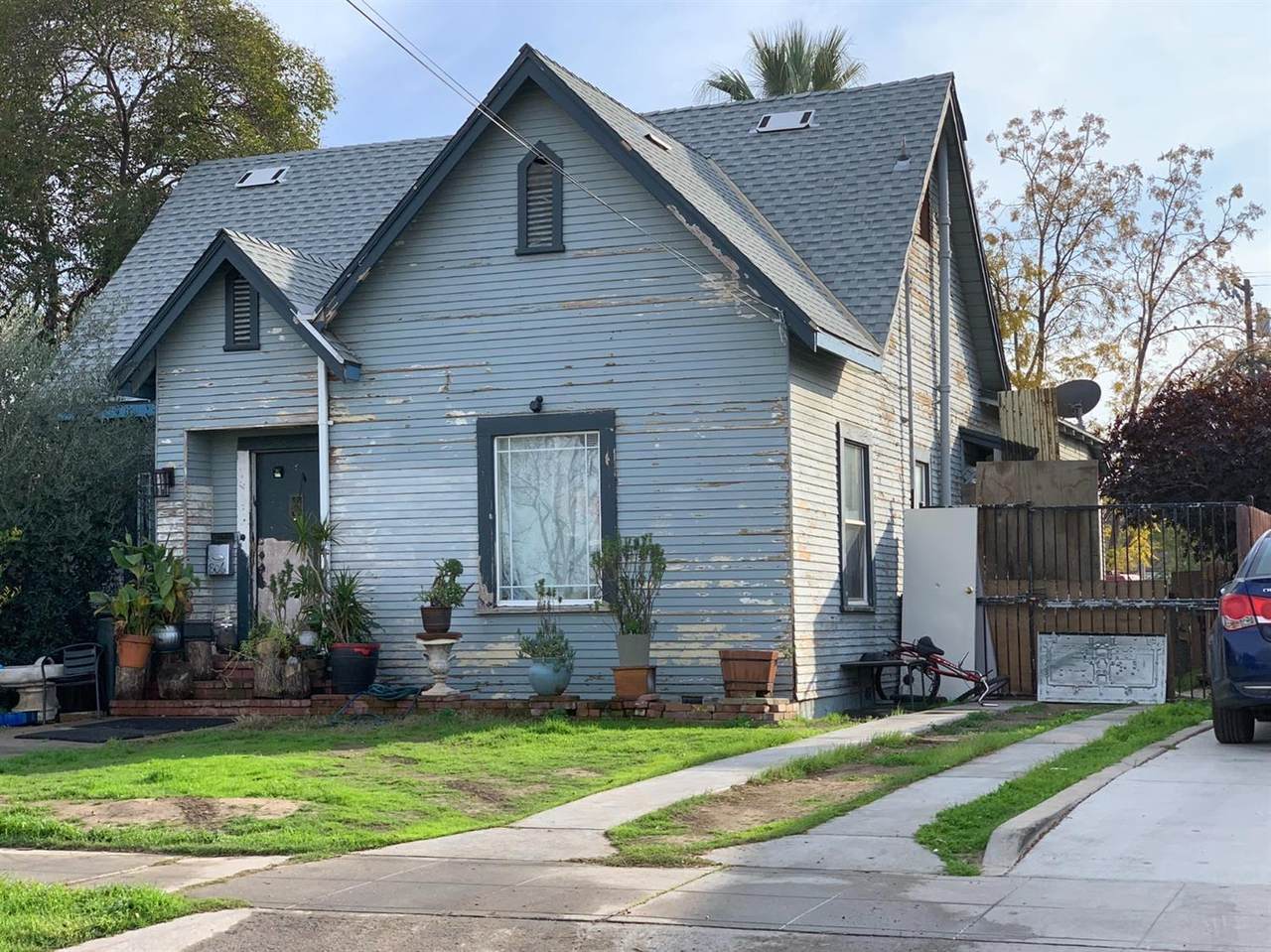 806 Elizabeth Street - Photo 1