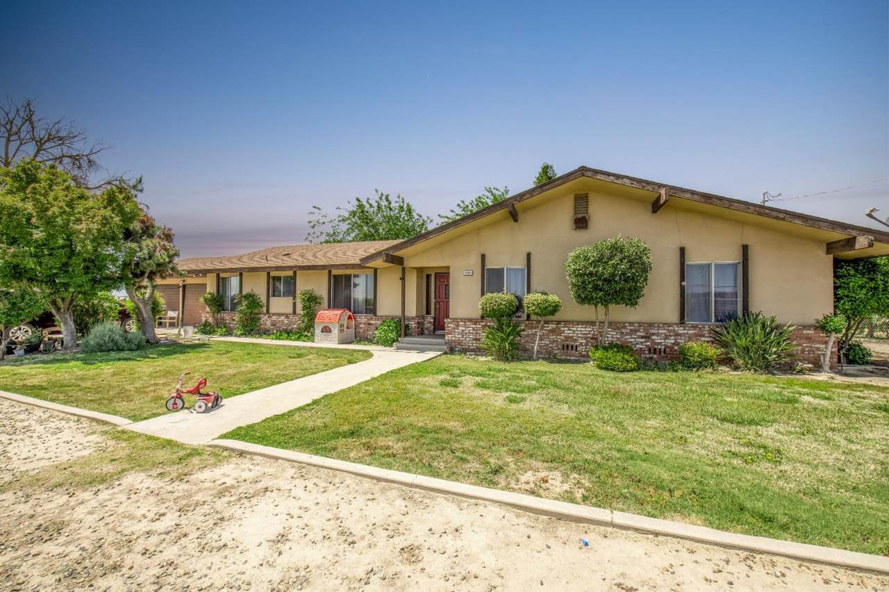 12301 Fruit Avenue - Photo 1