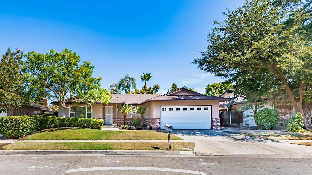 1106 Fremont Avenue - Photo 1