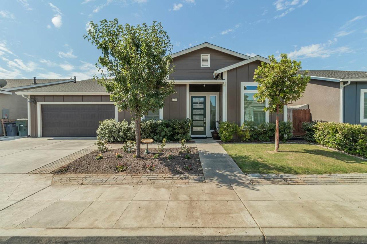 6389 Fedora Avenue - Photo 1