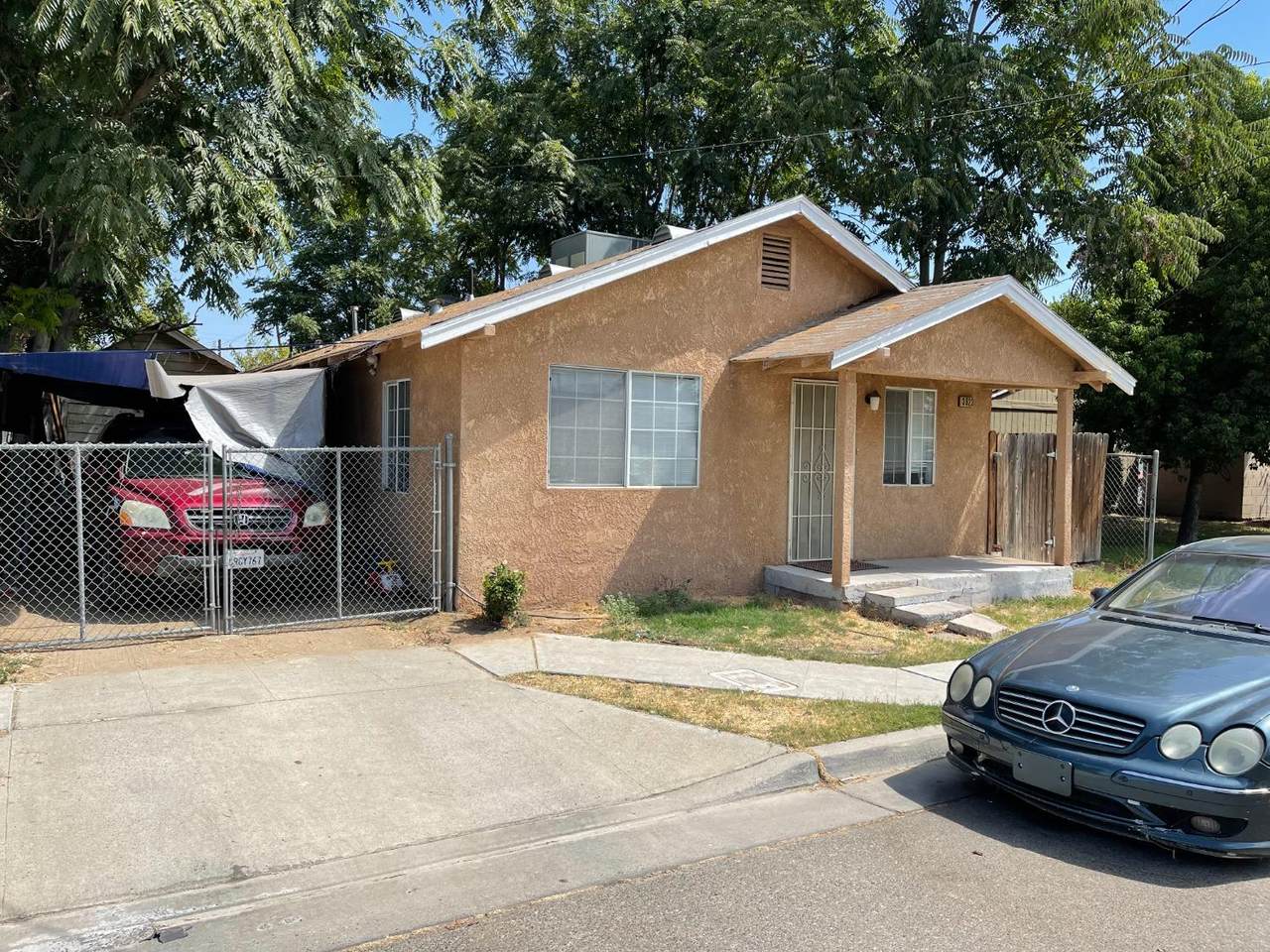 3923 Clay Avenue - Photo 1