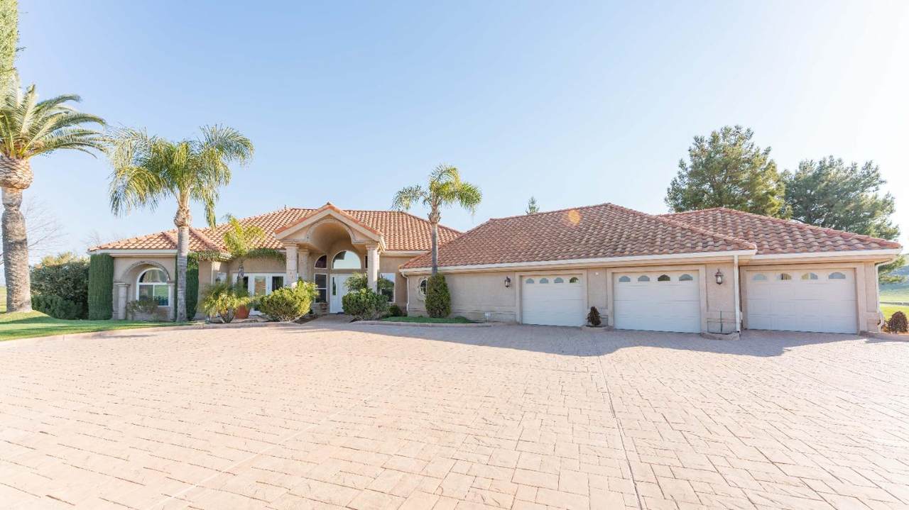 18195 Watts Valley Road - Photo 1