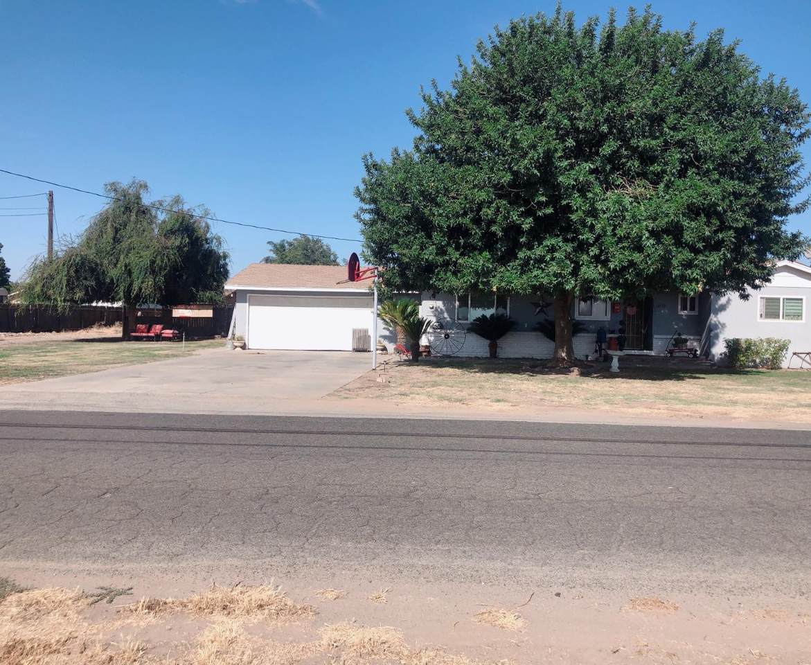 10512 9 1/8 Avenue - Photo 1
