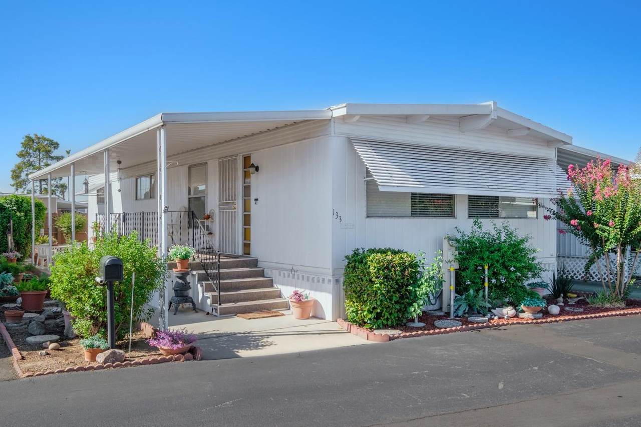 1724 Minnewawa Avenue - Photo 1