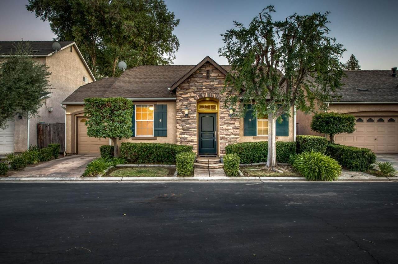 5215 King Fisher Lane - Photo 1