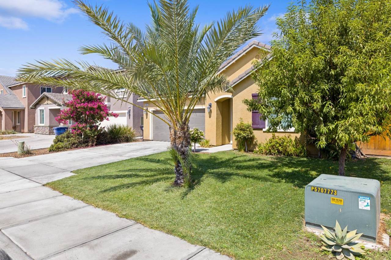 2060 Alexander Avenue - Photo 1