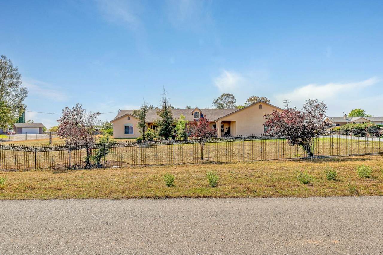 20656 Road 30 1/2 - Photo 1