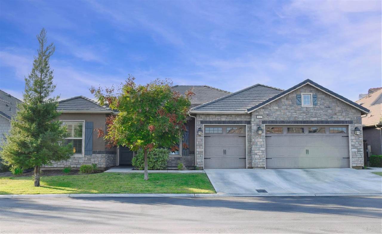 4415 Golden Sunset Way - Photo 1