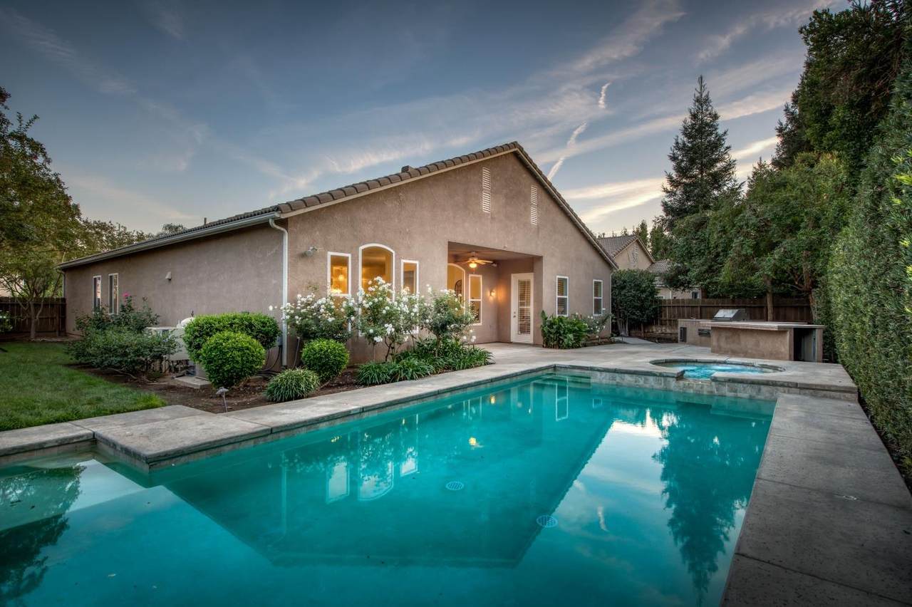 2727 Jordan Avenue - Photo 1