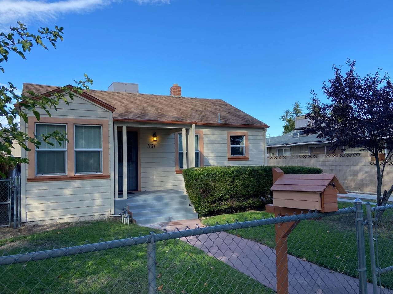 1121 Vassar Avenue - Photo 1