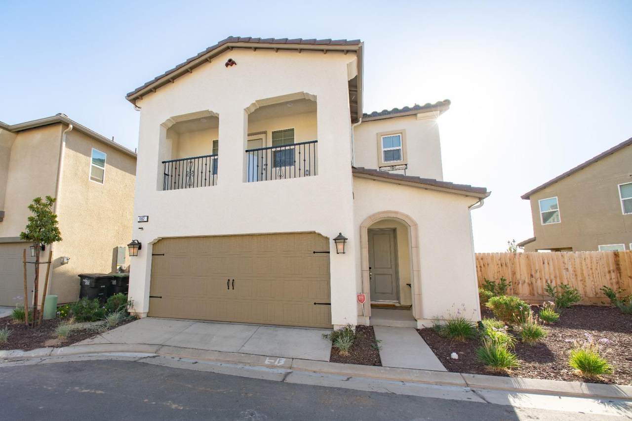 982 Moran Road - Photo 1