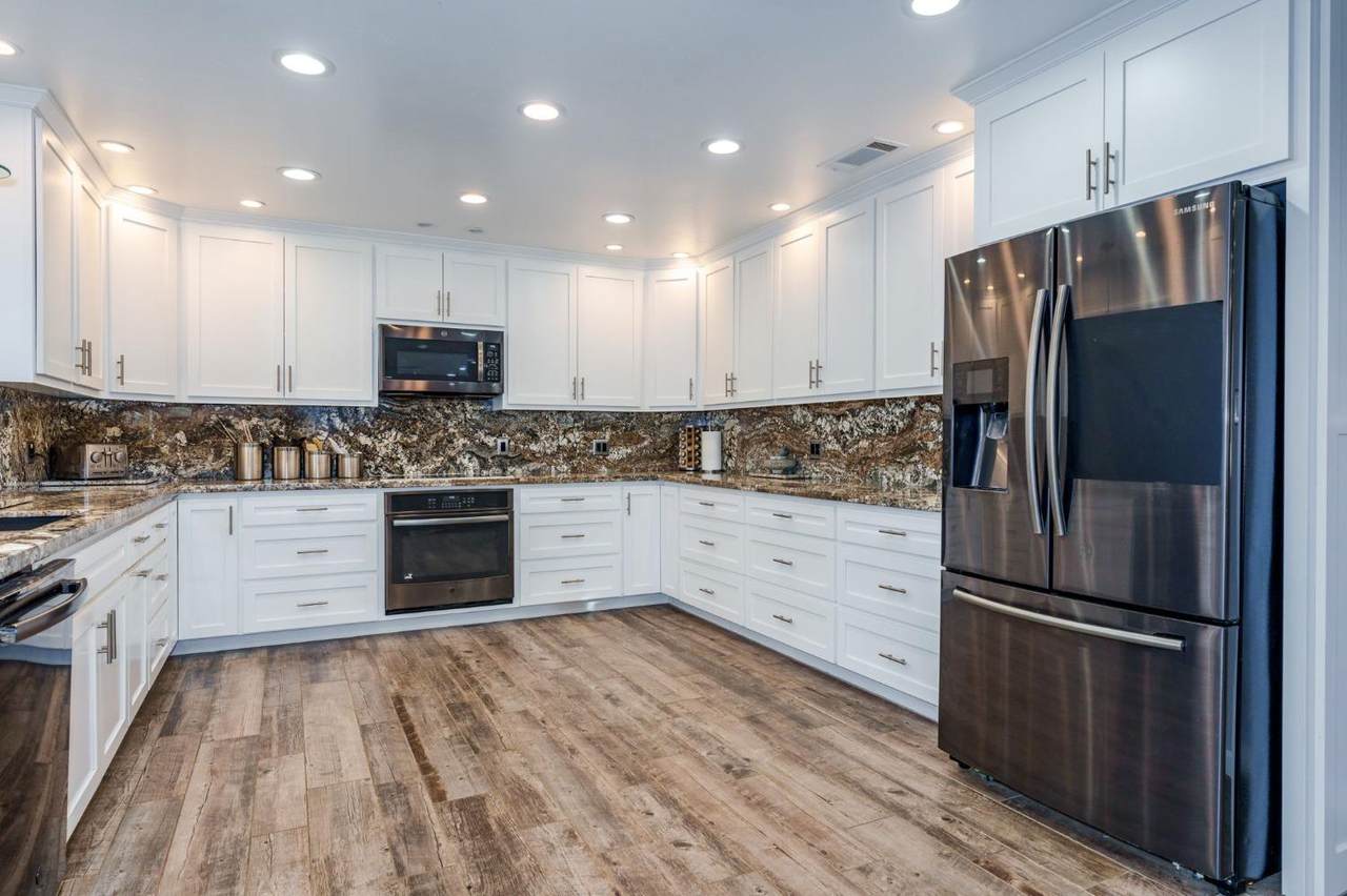 43359 Oak Grove Court - Photo 1