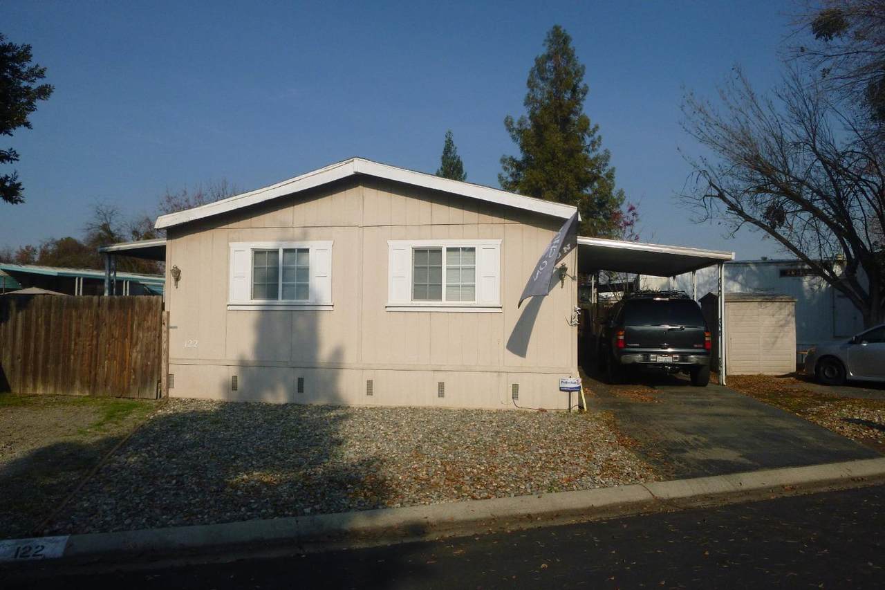 9360 Blackstone Avenue - Photo 1
