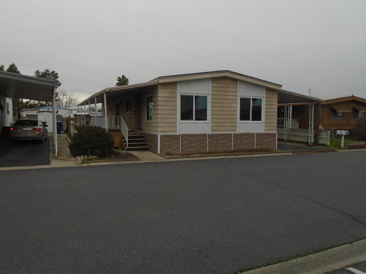 860-#7 Grangeville Boulevard - Photo 1