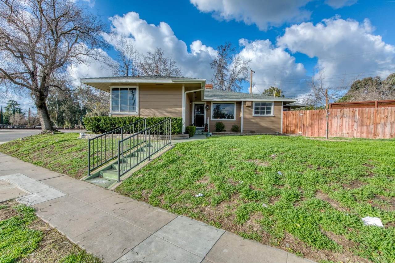 707 Shields Avenue - Photo 1