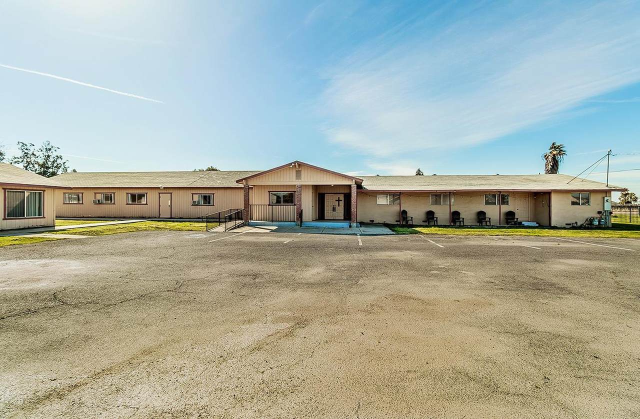 345 Jefferson Avenue - Photo 1