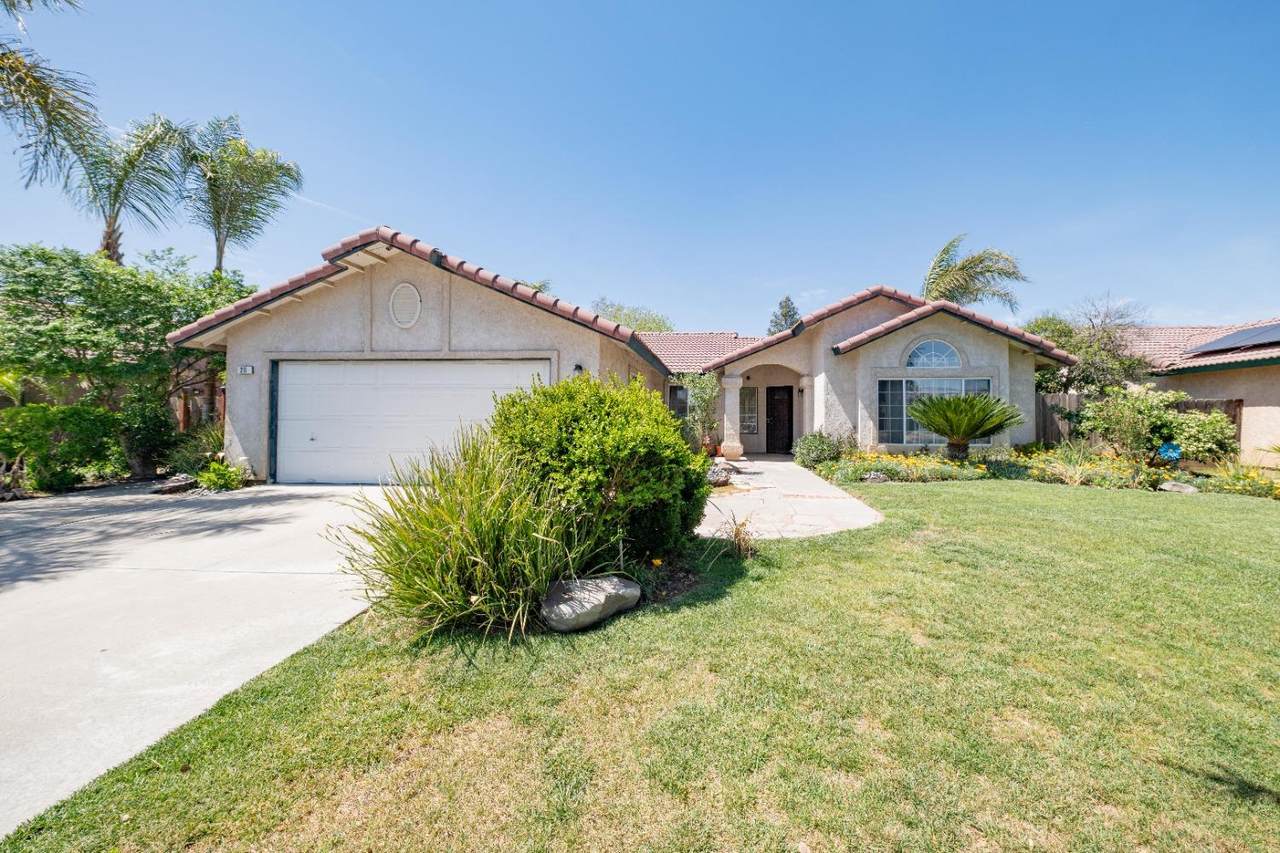 211 Riviera Drive - Photo 1