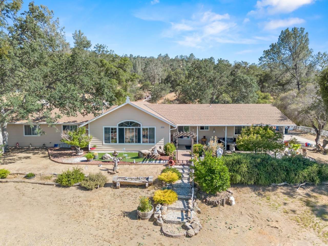40776 Garnet Creek Lane - Photo 1