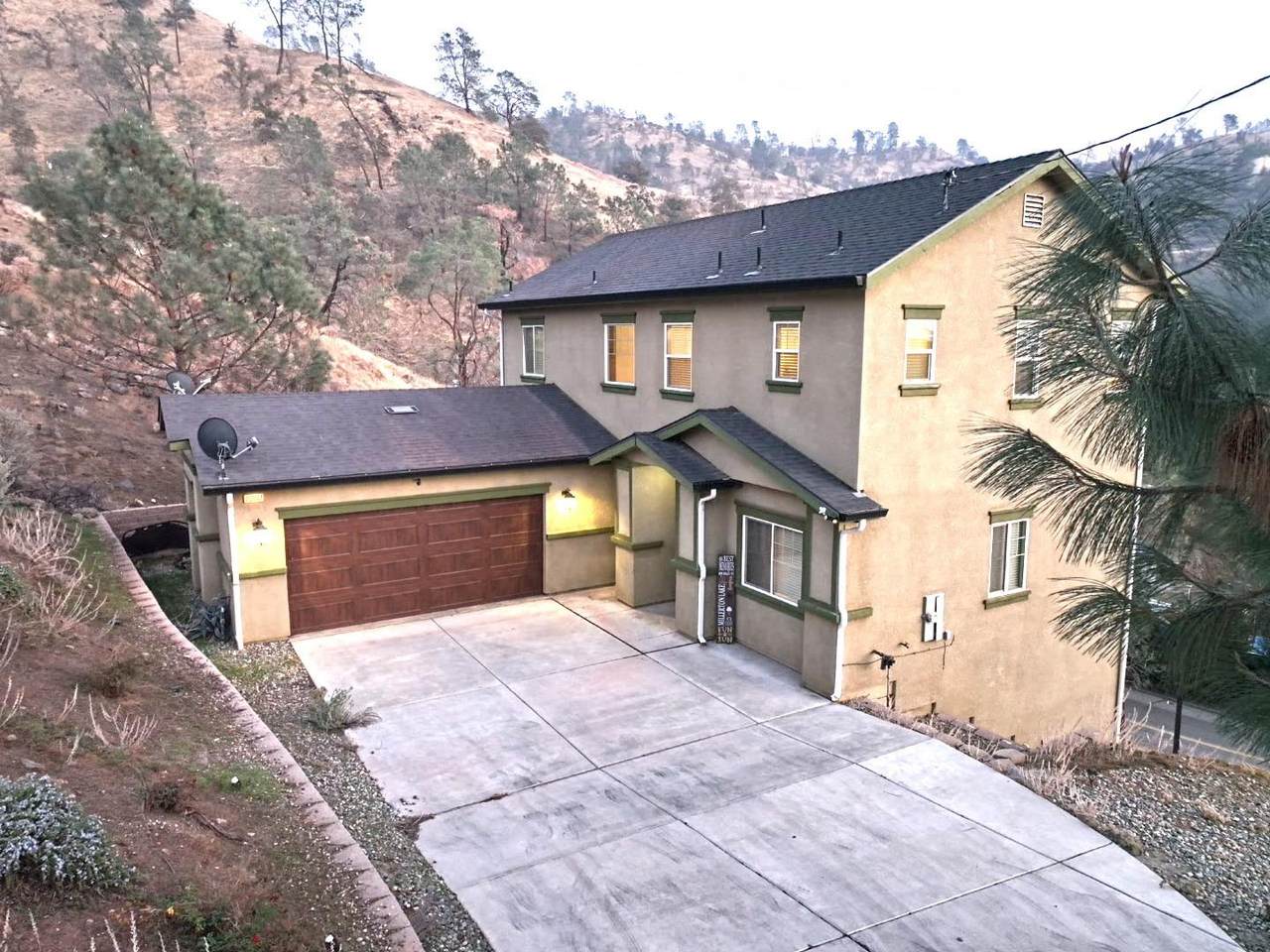 28047 Sky Lake Drive - Photo 1