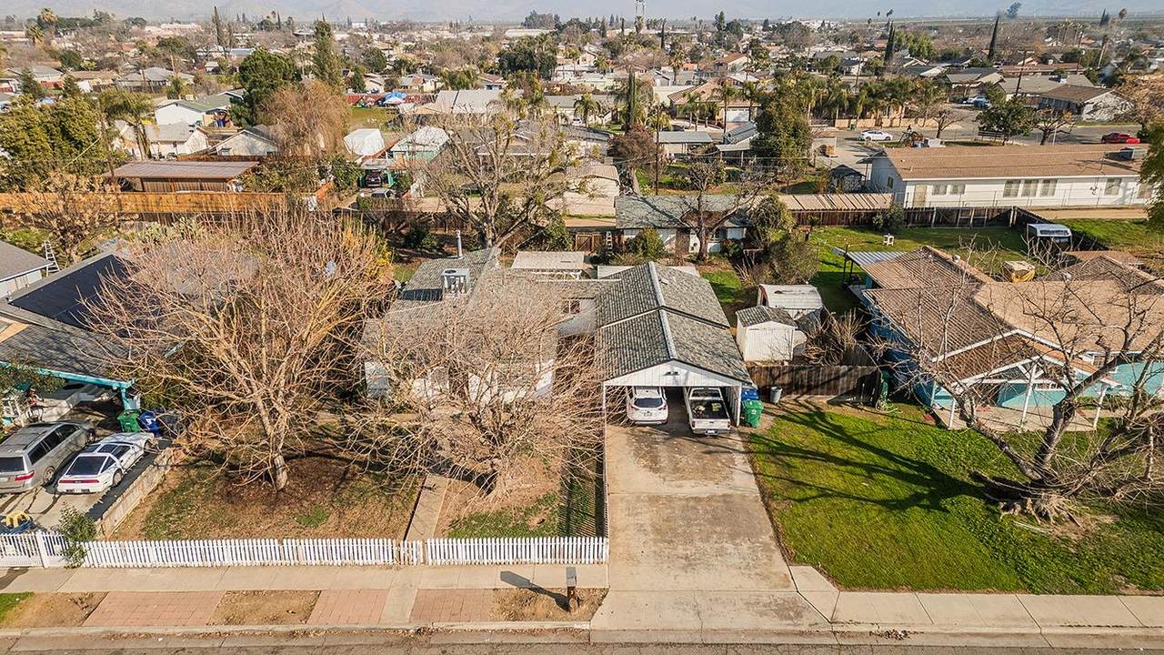 836 12Th Street - Photo 1
