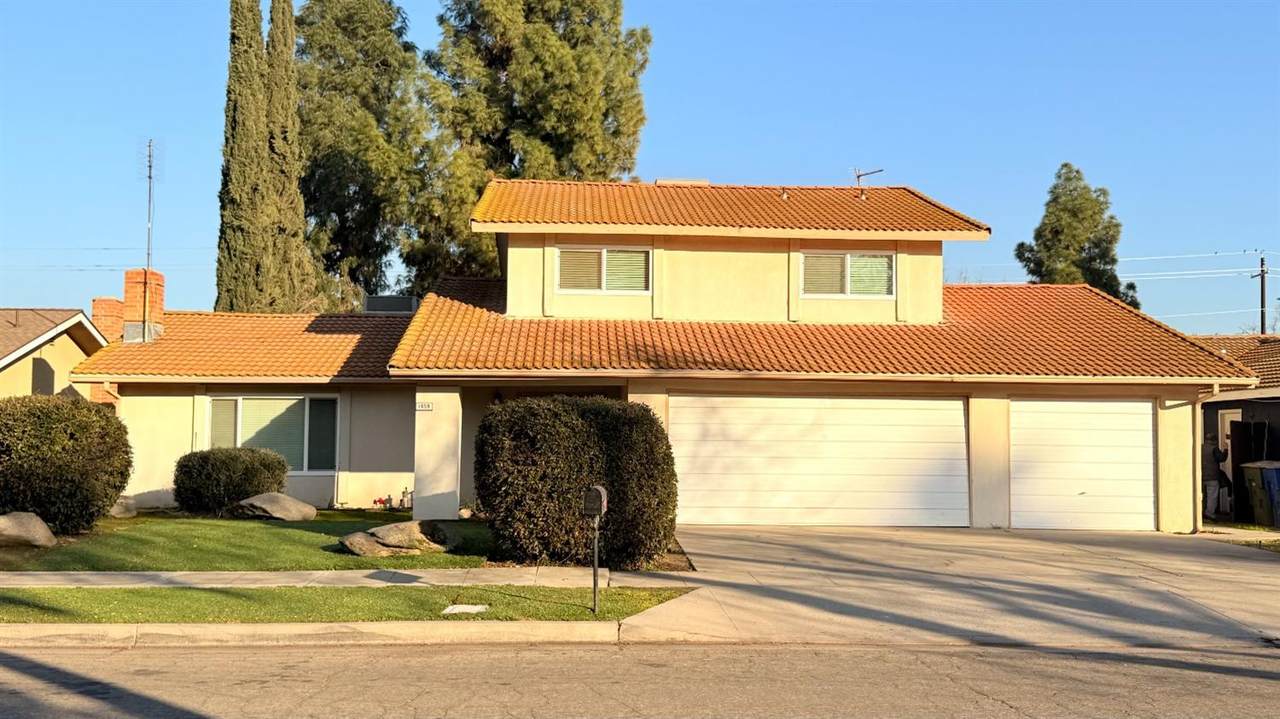 1859 Karen Avenue - Photo 1