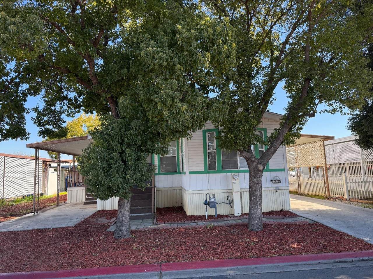 1218 Cleveland - Photo 1