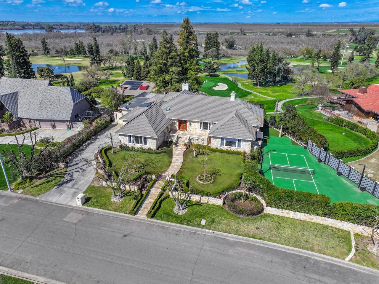 3520 Buena Vista - Photo 1