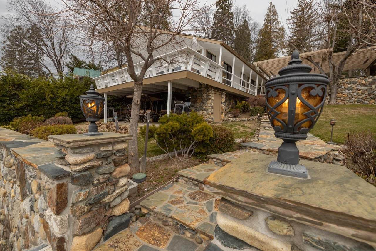 39118 Lake Dr - Photo 1