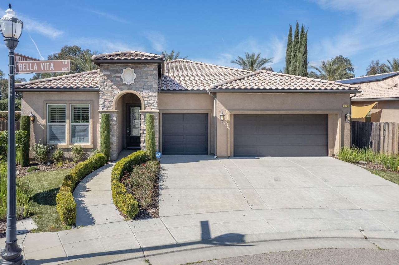 11751 Bella Vita Avenue - Photo 1