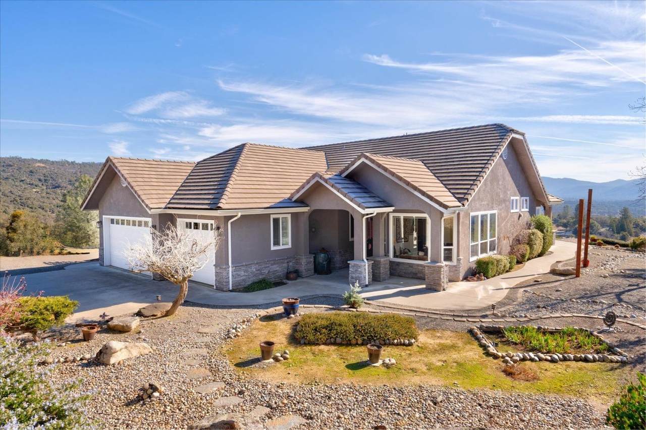45500 Right Road - Photo 1