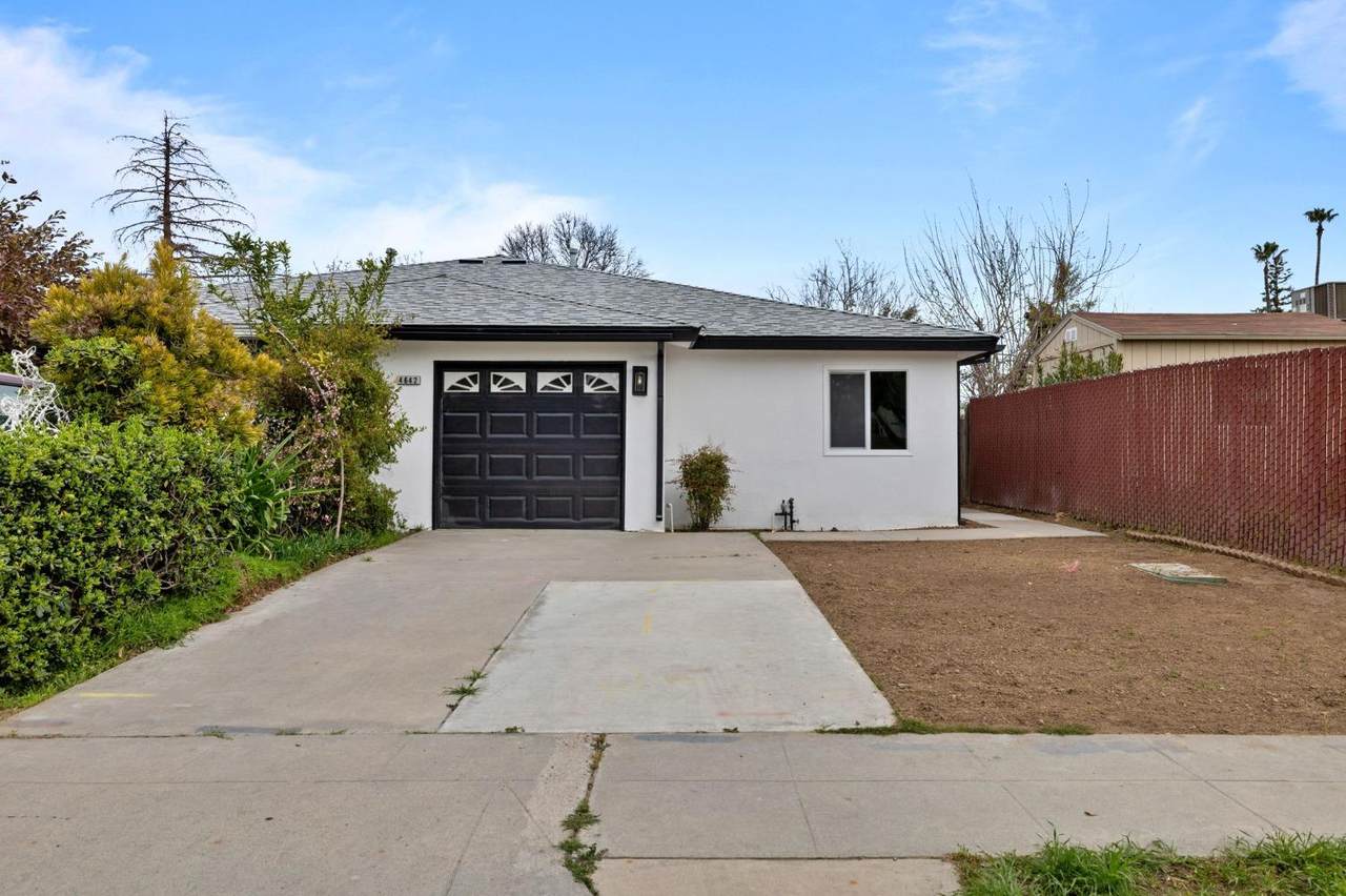 4642 Ashlan Avenue - Photo 1