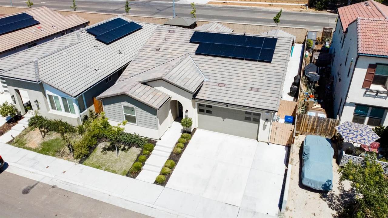 3395 Las Rosas Avenue - Photo 1