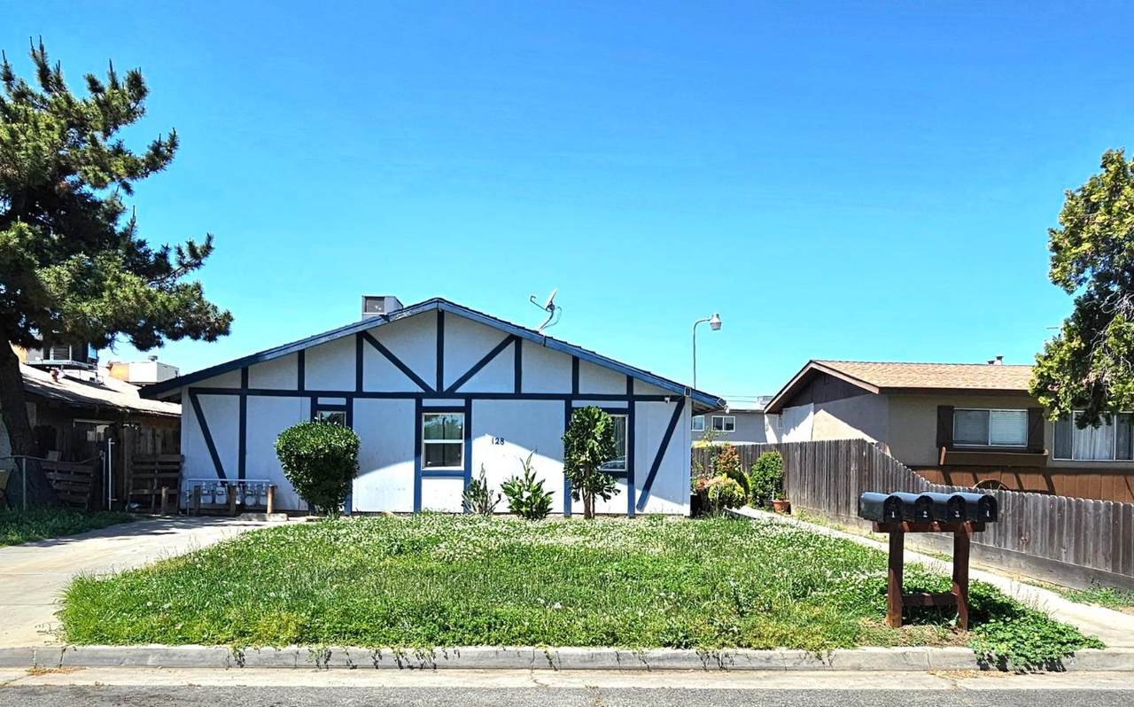 https://bt-photos.global.ssl.fastly.net/fresno/1280_boomver_1_629824-2.jpg