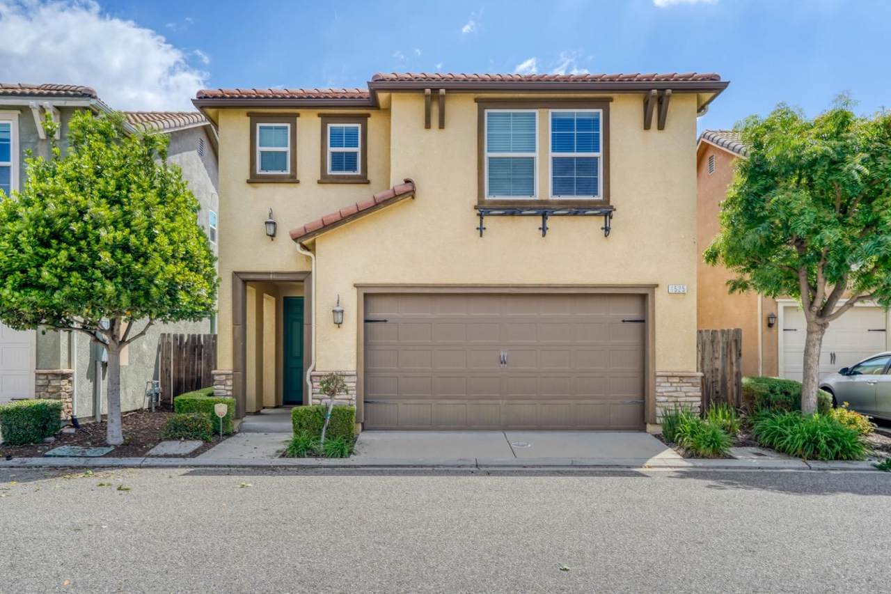 1525 Piccadilly Lane - Photo 1