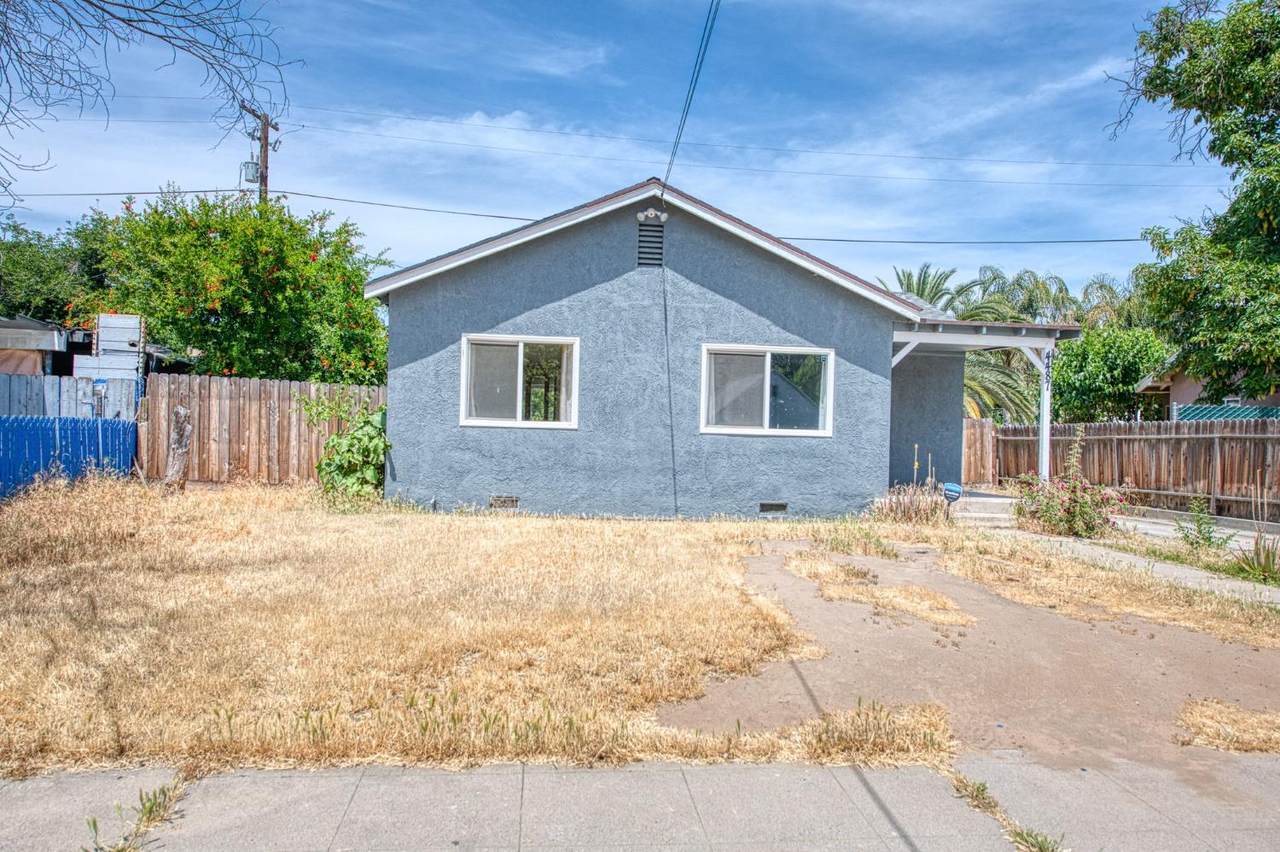 https://bt-photos.global.ssl.fastly.net/fresno/1280_boomver_1_630531-2.jpg