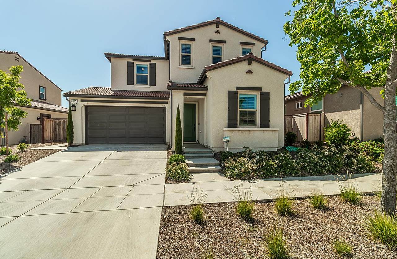 4254 Oak Knoll Road - Photo 1