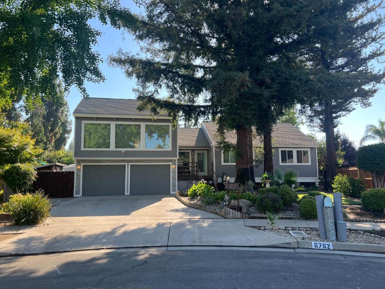 6762 Knoll Avenue - Photo 1