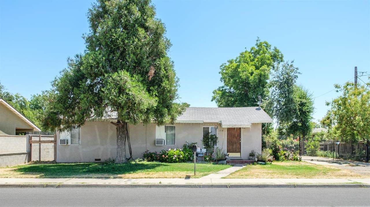 216 Sunset Avenue - Photo 1