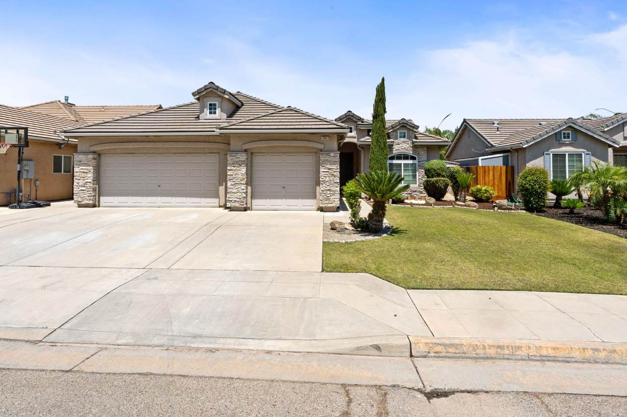 10643 Tea Party Lane - Photo 1