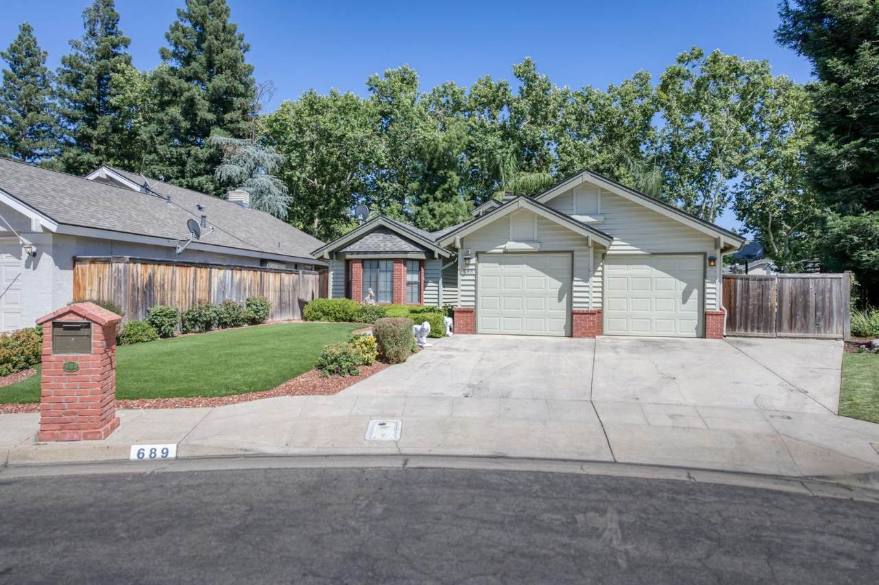 689 Pintail Circle - Photo 1