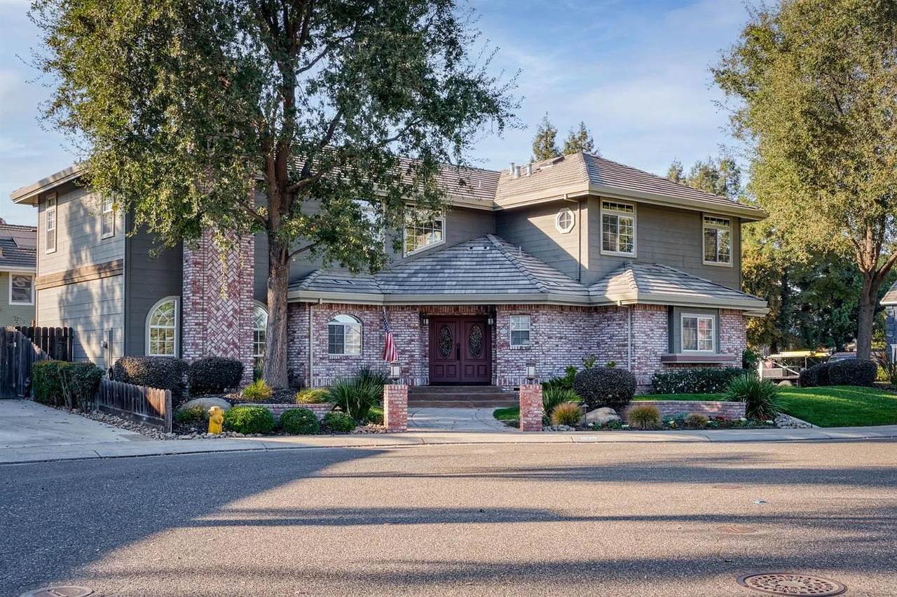 1629 Chardonnay Ct - Photo 1