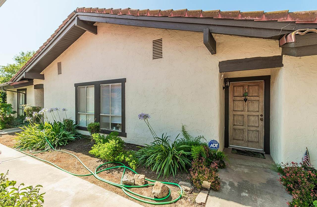 6338 Maroa Avenue - Photo 1