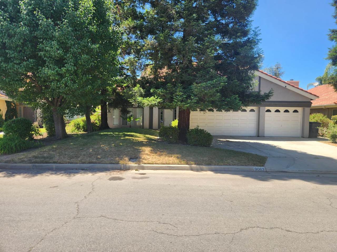 9063 Woodrow Avenue - Photo 1