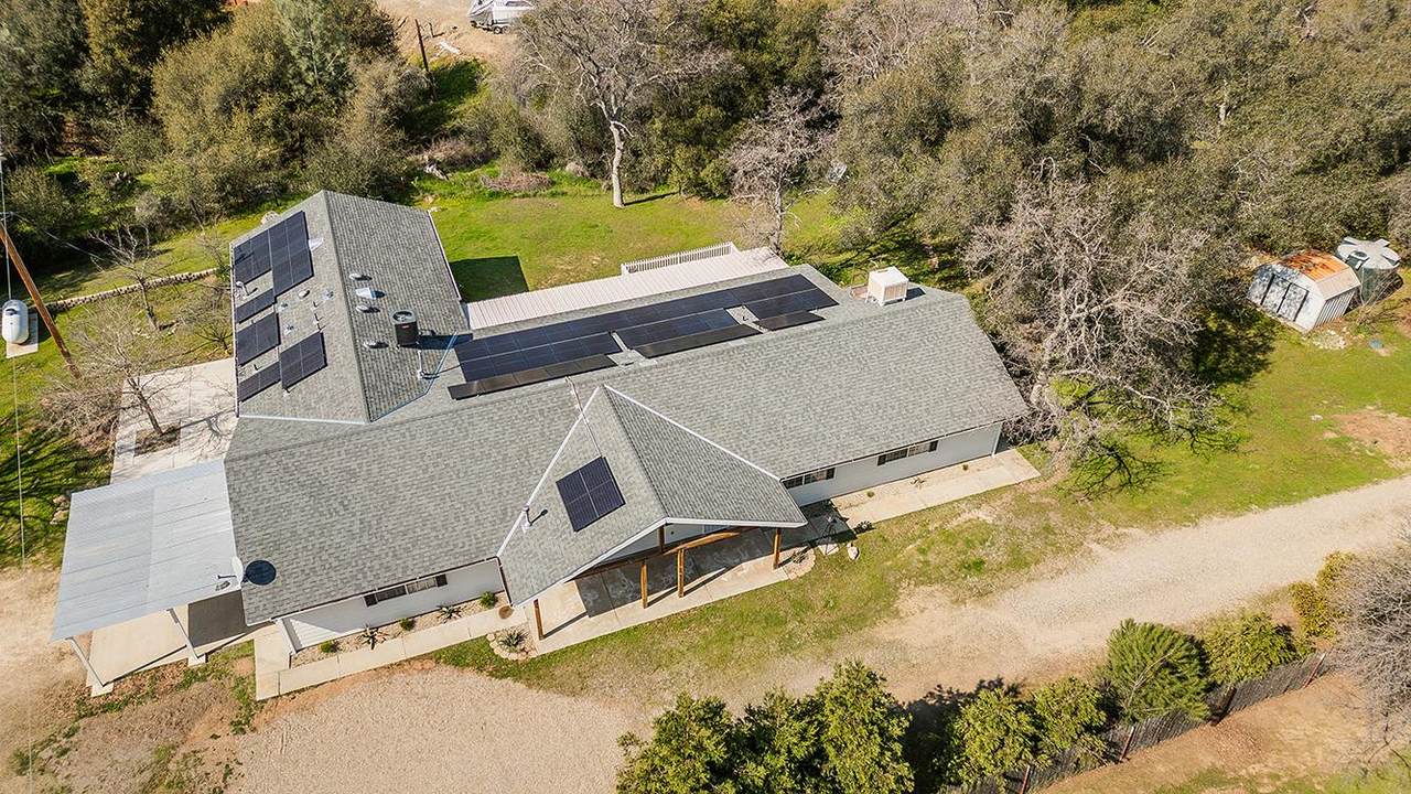 29039 Auberry Road - Photo 1