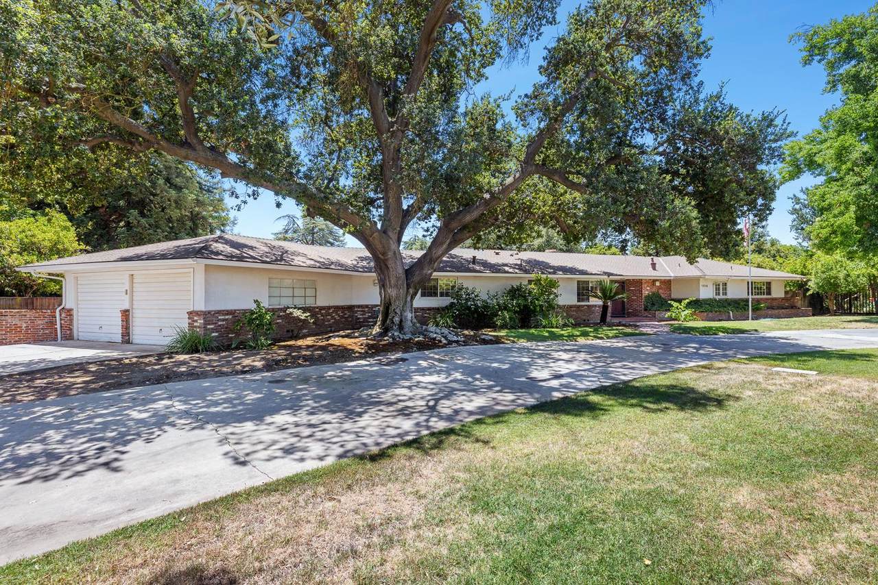 https://bt-photos.global.ssl.fastly.net/fresno/1280_boomver_1_632535-2.jpg