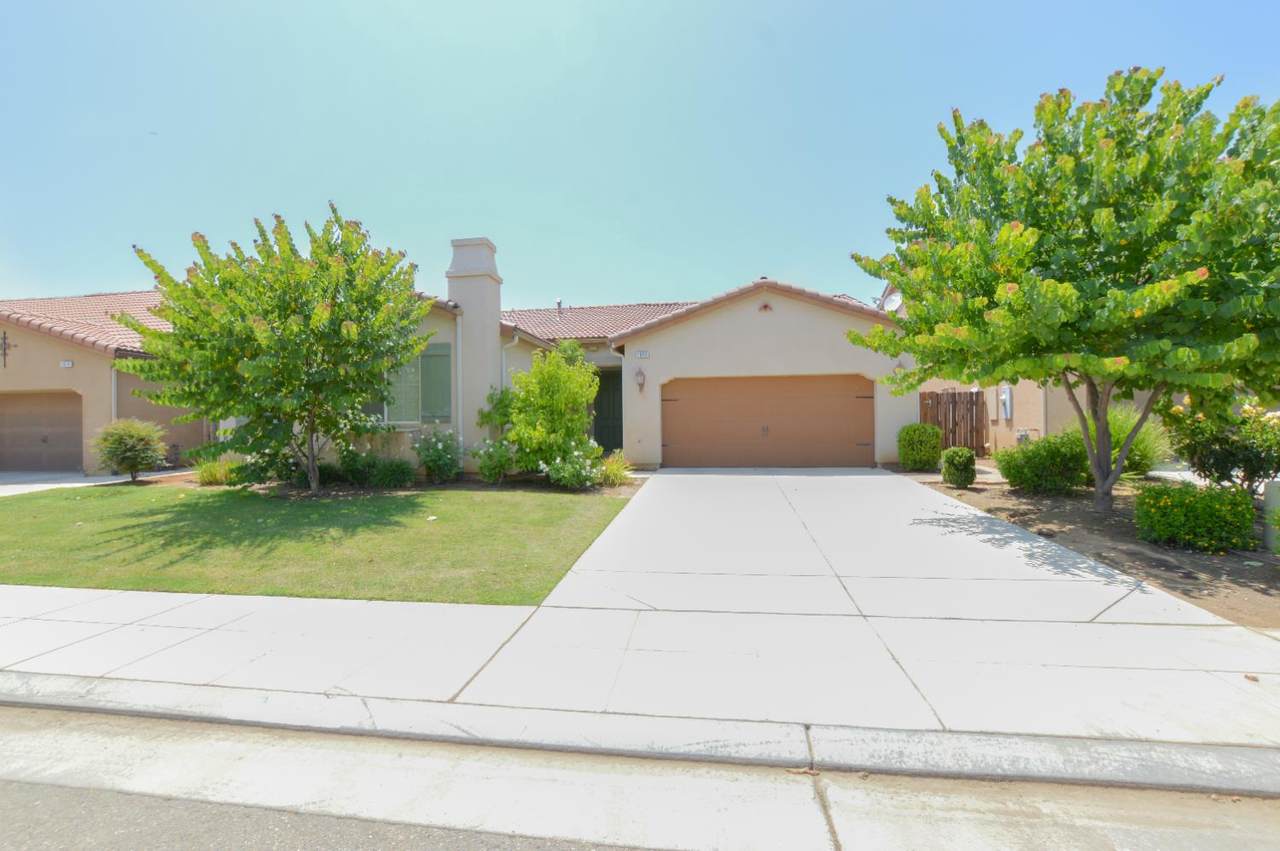 1056 Encino Avenue - Photo 1