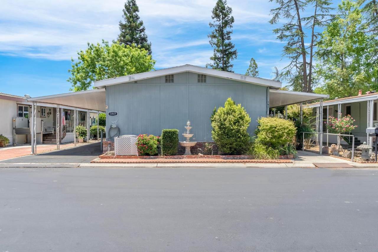 2706 Ashlan Avenue - Photo 1