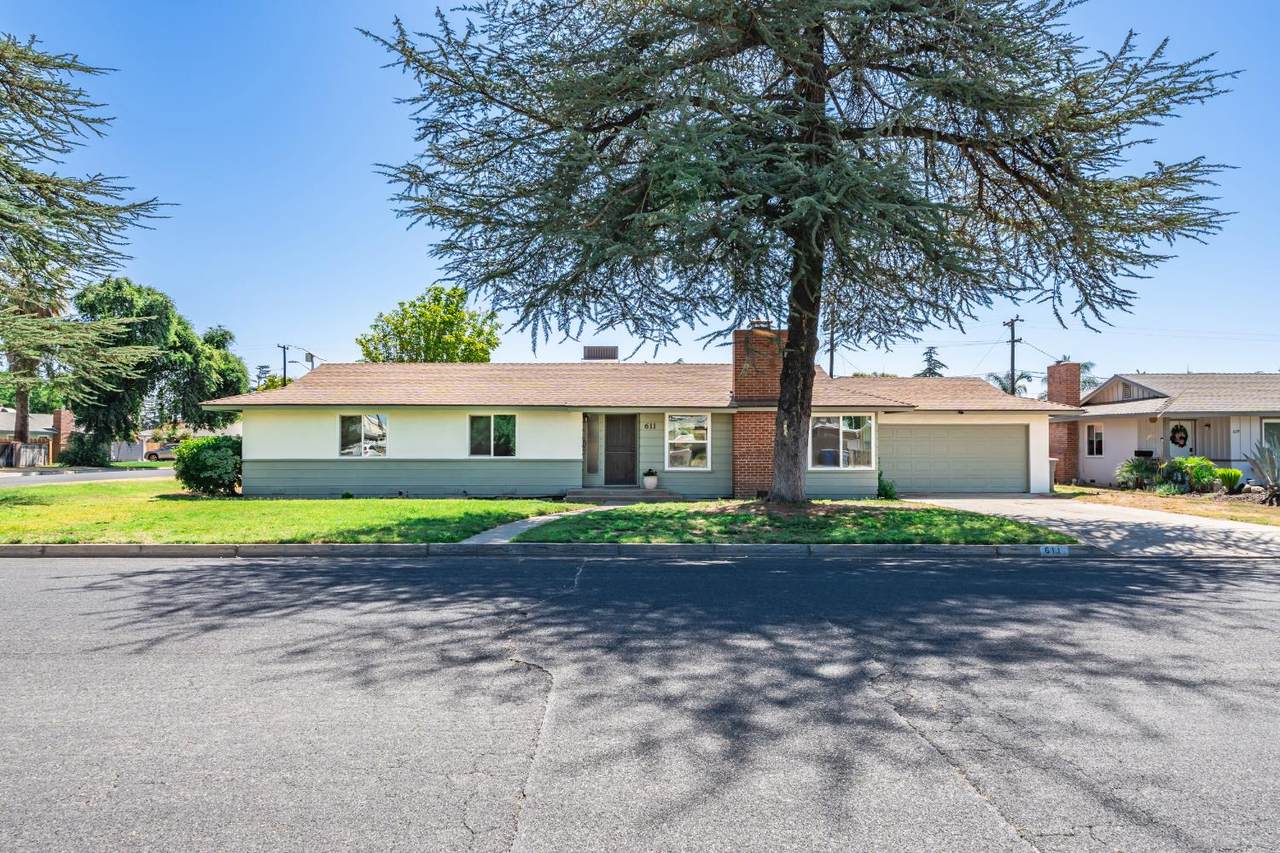 611 Foster Avenue - Photo 1